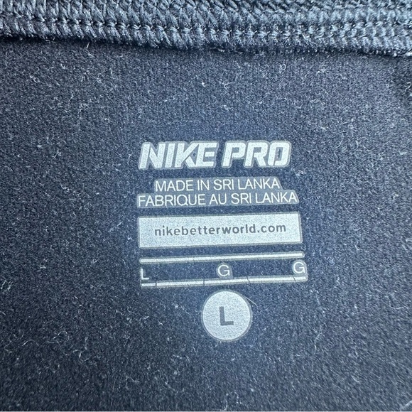 Nike Dri-Fit Women’s Thermal Hooded Cowl Neck Black Sweatshirt. Size: Large. - Picture 8 of 9